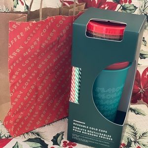 Starbucks holiday 2019 reusable cold cups!